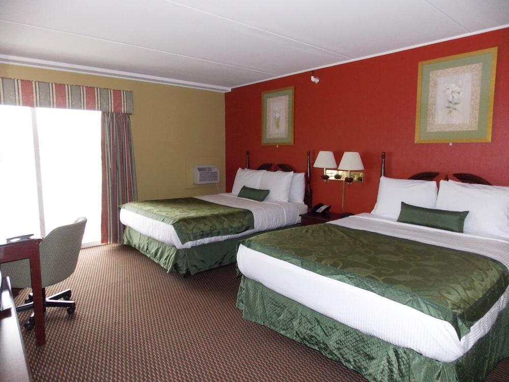 Center Street Value Inn photo 6