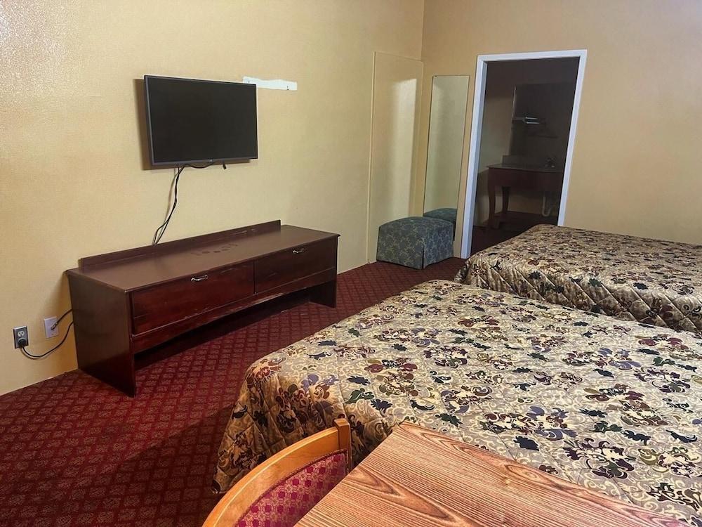 Executive Inn Laurel photo 14