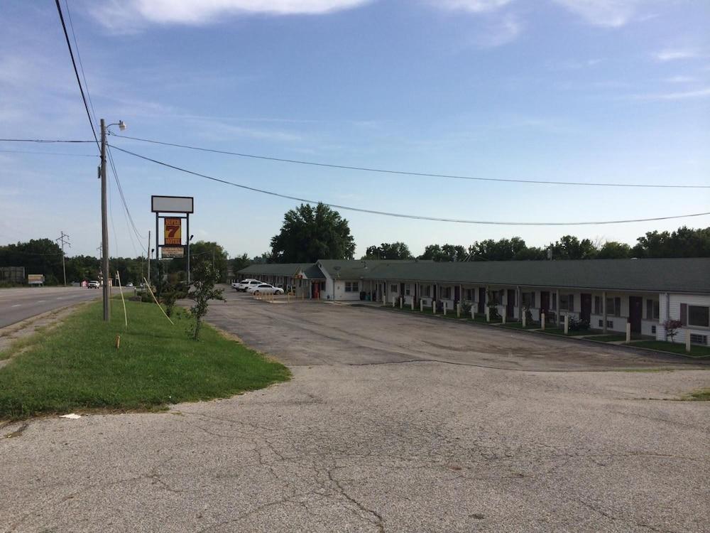Super 7 Motel Sedalia photo 39