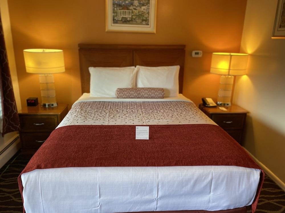 Cozy Corner Motel photo 20