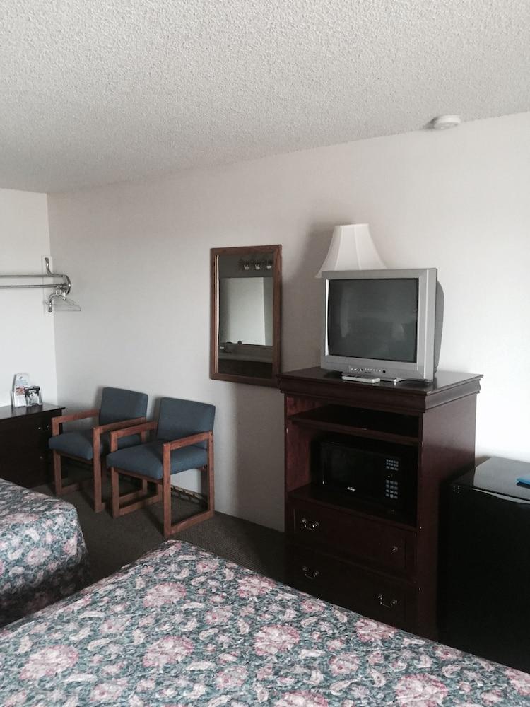 Country Inn Bolivar photo 4