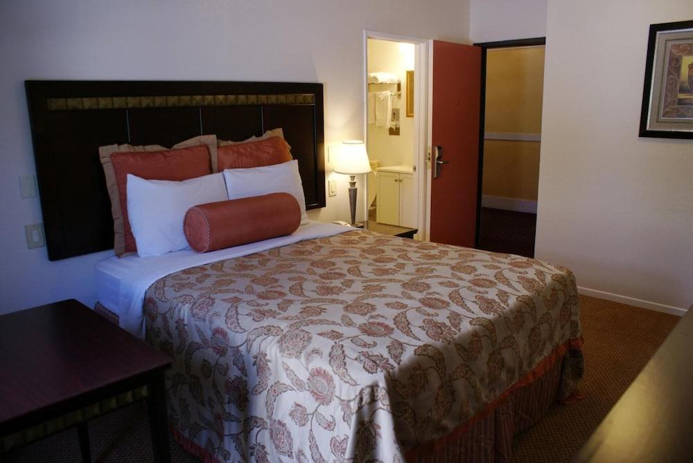 Harborview Inn & Suites San Diego Harbor photo 17
