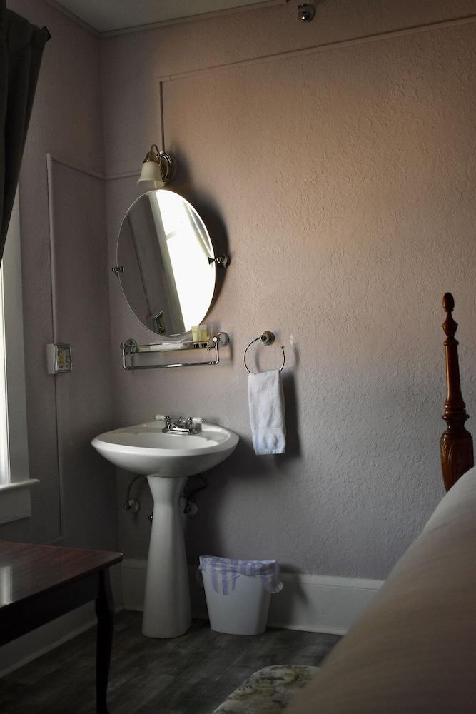 The DeLand Hotel photo 52