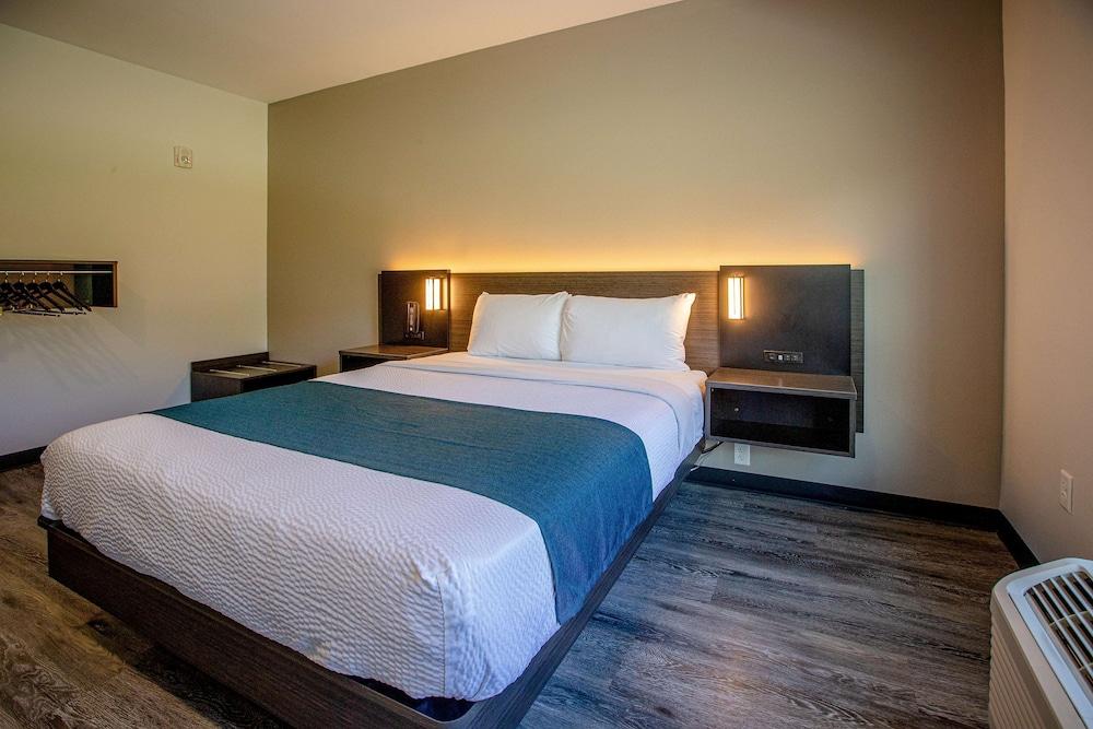 Motel 6 North Platte, NE - East photo 25