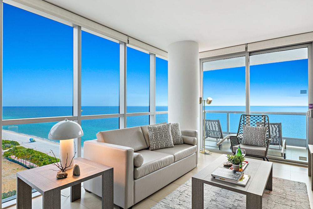 Dharma Home Suites Miami at Monte Carlo photo 24