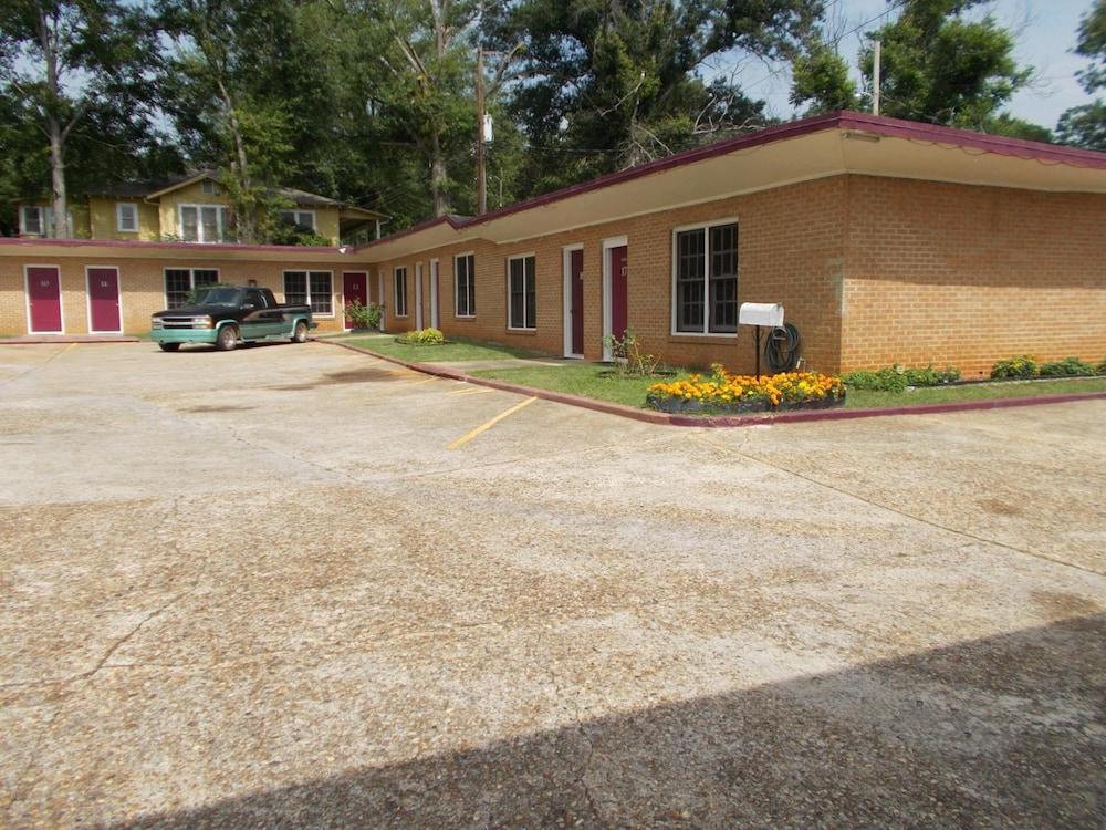 Hillside Motel photo 41