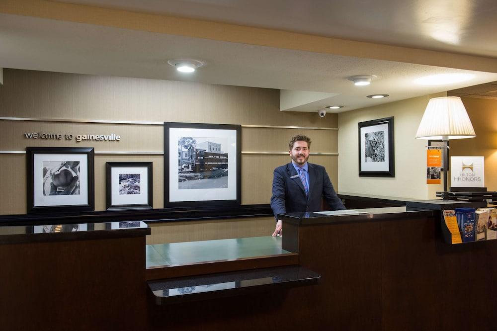 Hampton Inn Gainesville photo 14