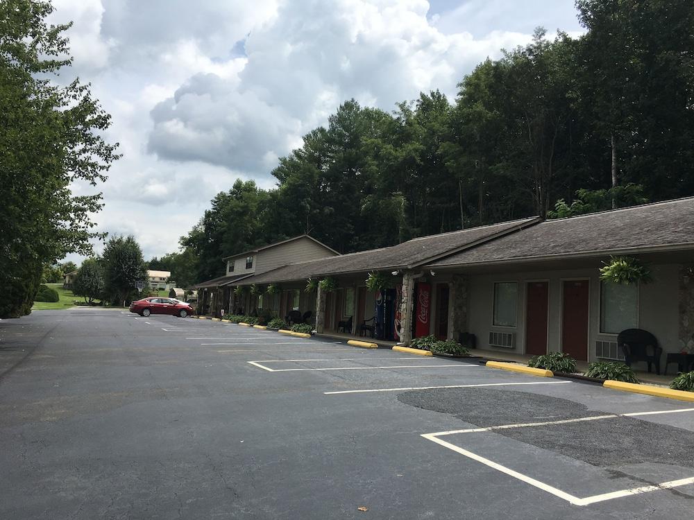 Chatuge Mountain Inn photo 19