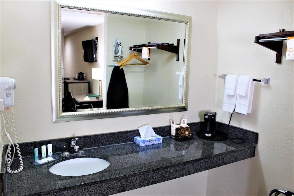 Quality Inn Fort Stockton photo 29