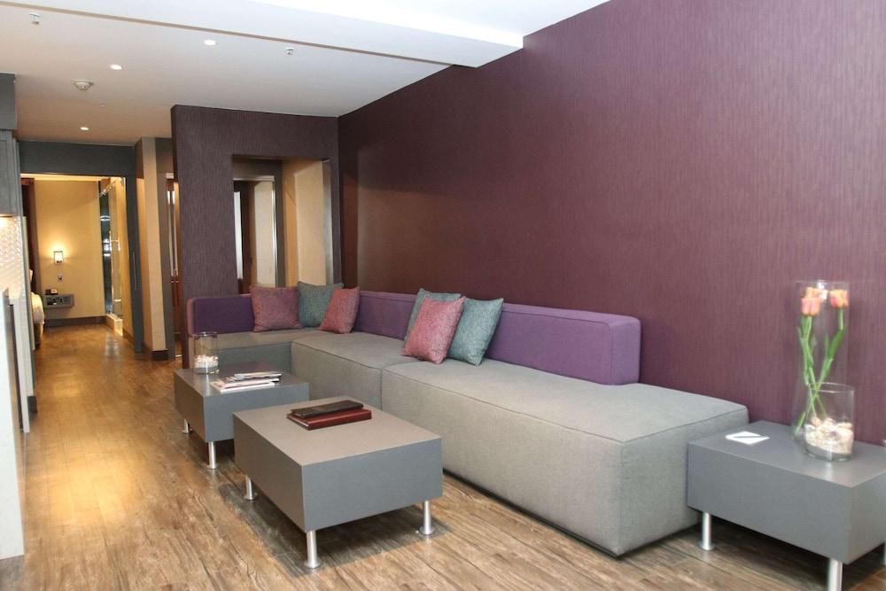 BLVD Hotel and Studios Universal-Hollywood, an Ascend Collection Hotel photo 36