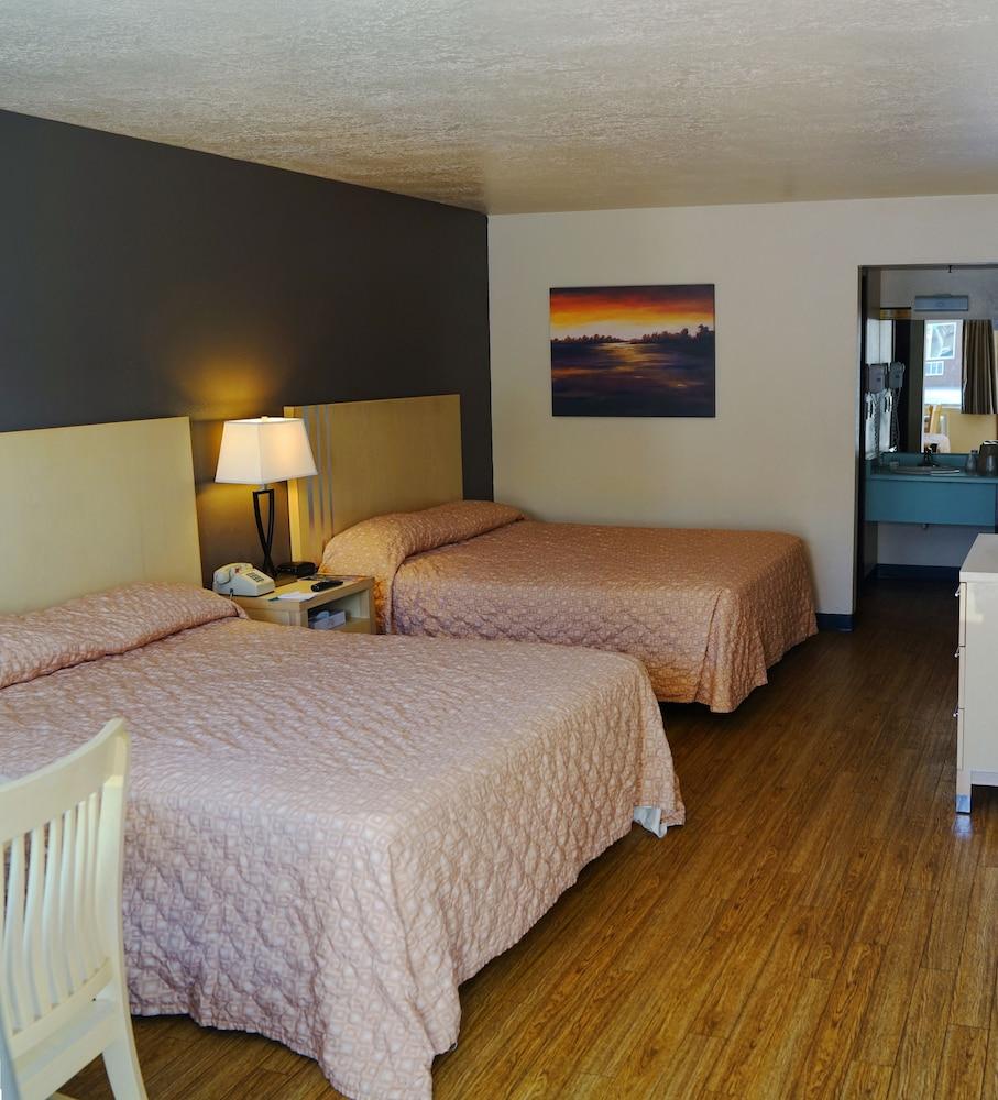 Virgin River Hotel and Casino photo 8