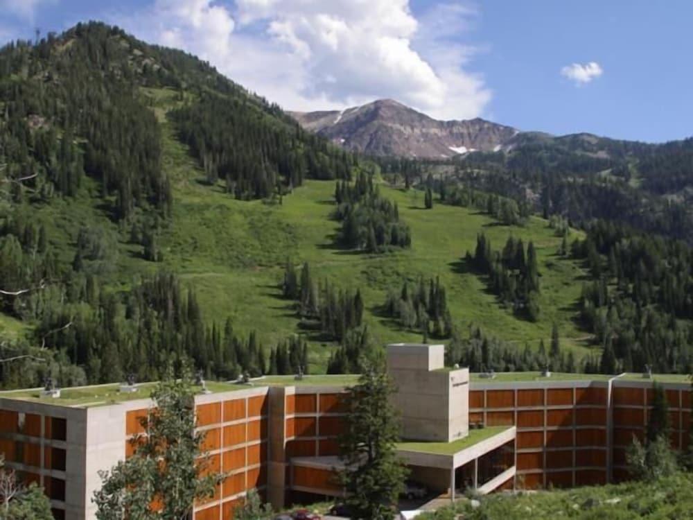Lodge at Snowbird photo 30