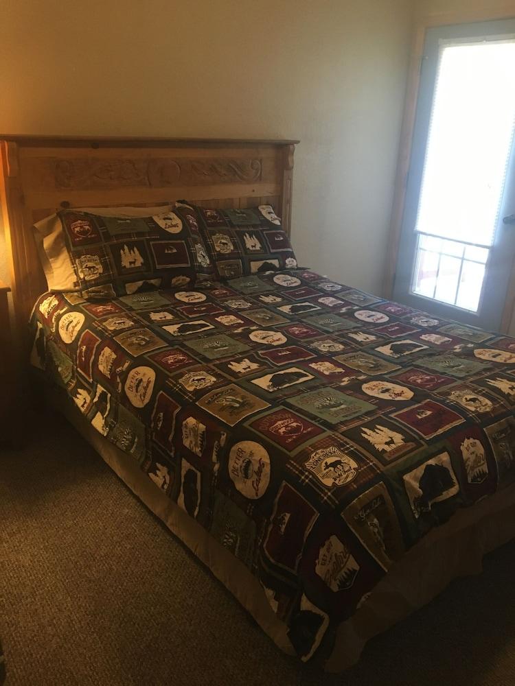 The Lodge at Lazy Bear Retreat photo 2