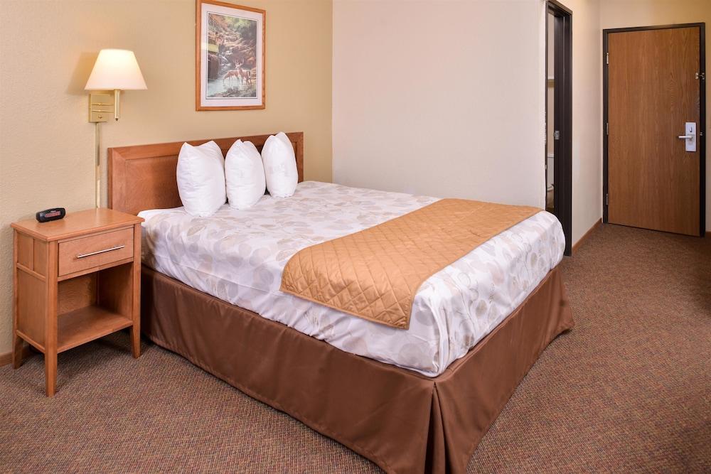 Americas Best Value Inn Missouri Valley photo 6
