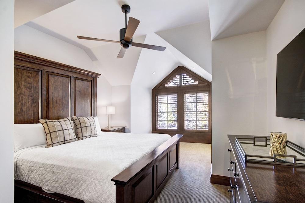 The Lodge at Vail, a RockResort by Vail Resorts photo 79