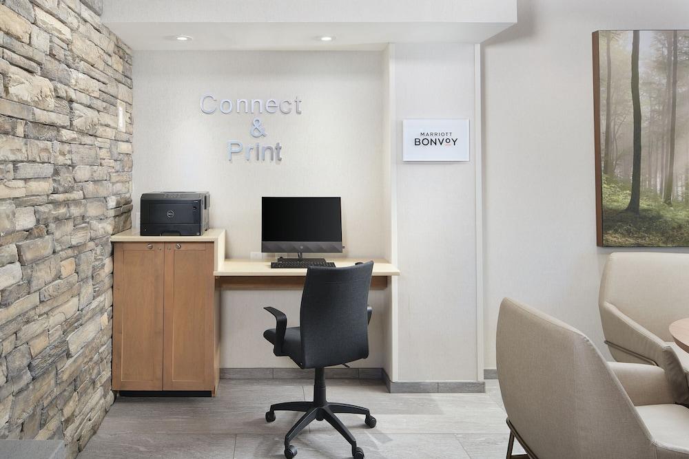 Fairfield Inn by Marriott Raleigh Airport/RTP photo 37