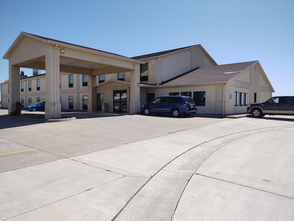 McPherson Inn — hotel in McPherson