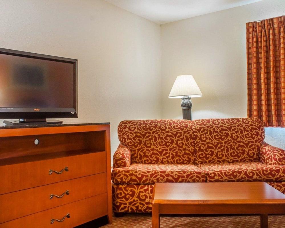 Econo Lodge Cuba I-86 photo 7