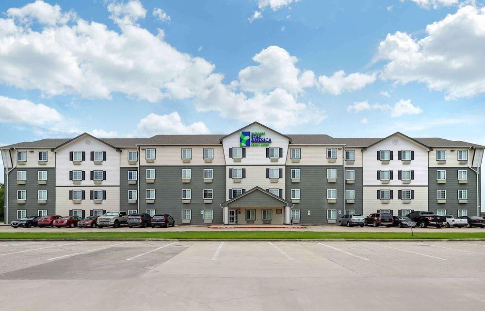Extended Stay America Select Suites - Beaumont photo 1