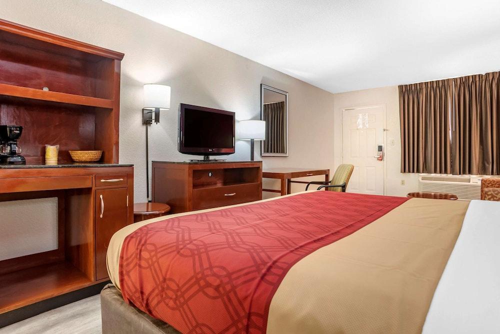 Econo Lodge Pearl - Jackson photo 22