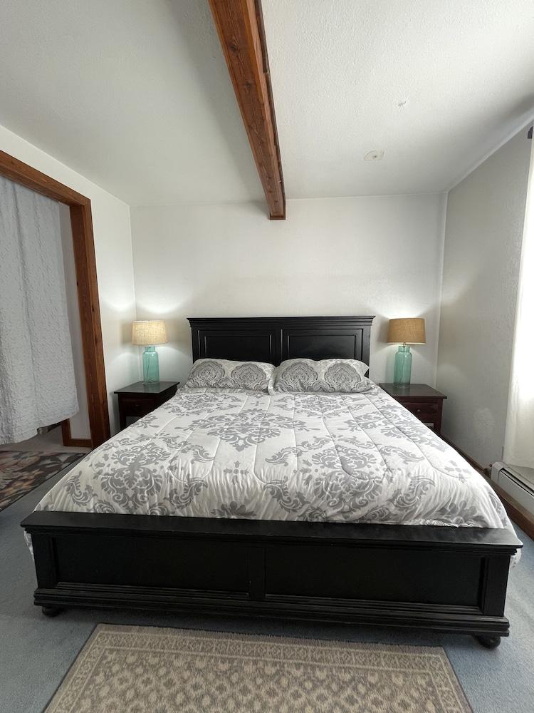 Adventures Vacation Rentals photo 9