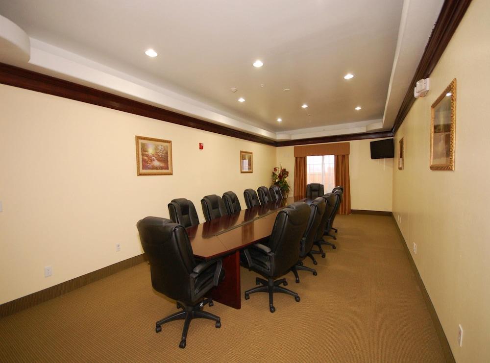 Best Western Plus Manvel Inn & Suites photo 1