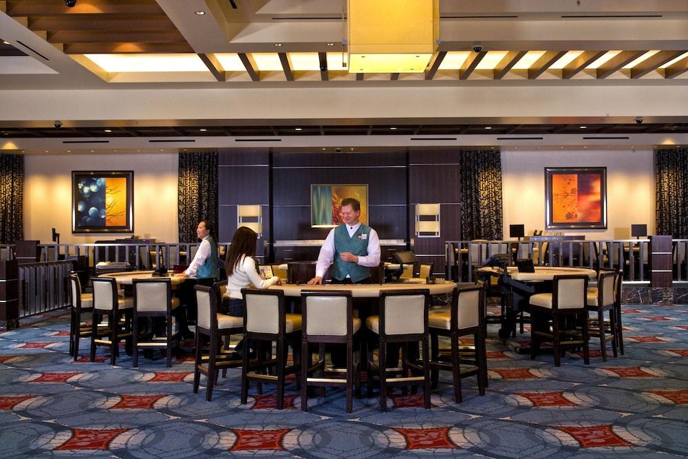 Pala Casino Spa And Resort photo 31