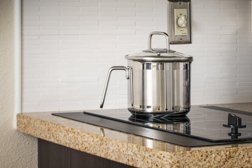 Candlewood Suites Bellevue by IHG photo 20