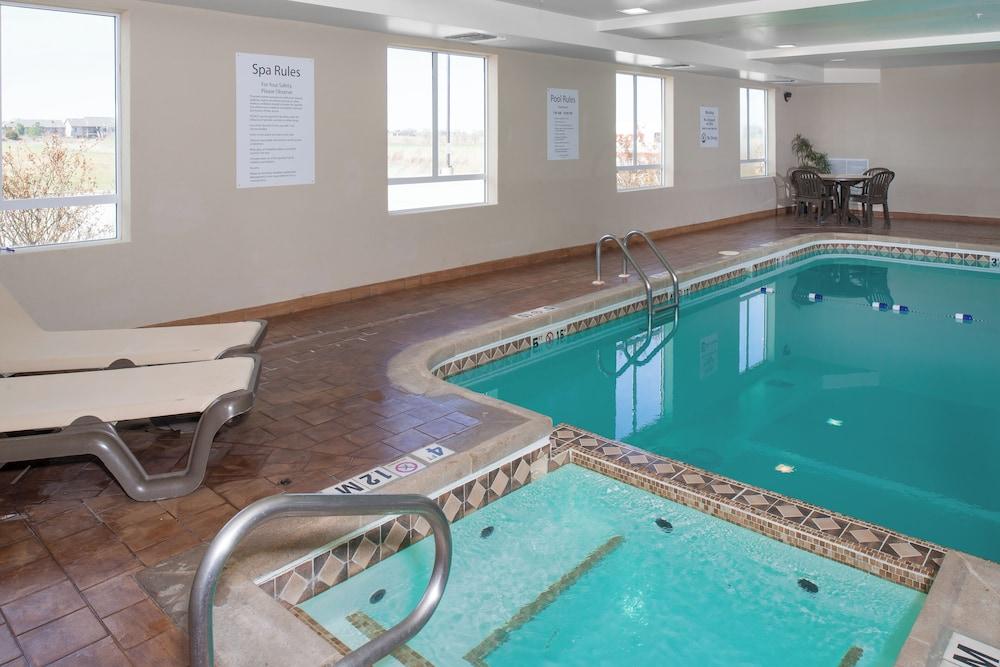 Holiday Inn Express & Suites Wichita Northwest by IHG photo 21