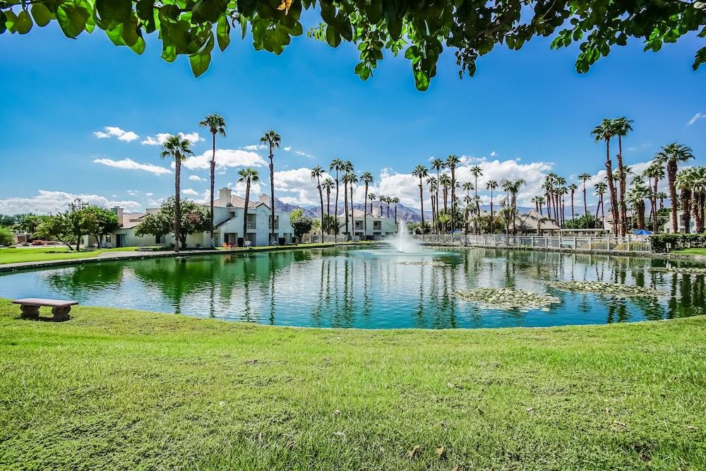Desert Breezes Resort photo 2