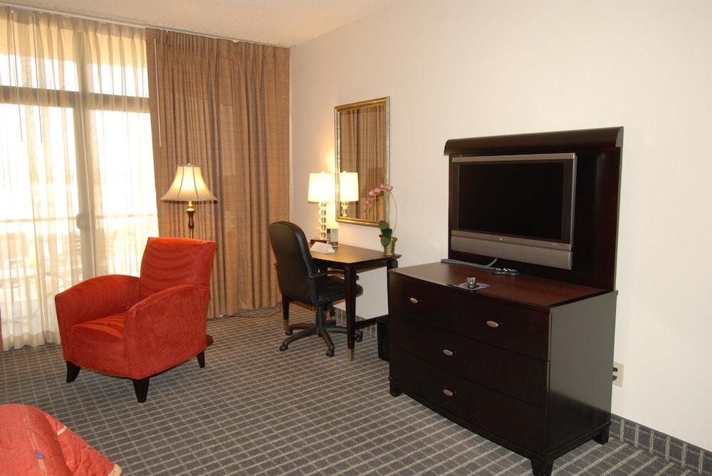 Oakland Airport Executive Hotel photo 60