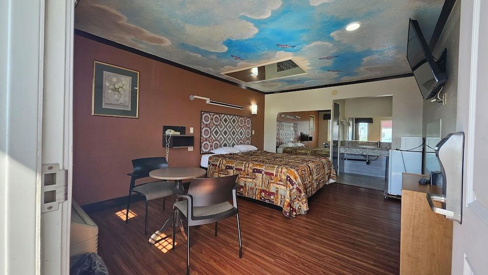 Dream Inn photo 20
