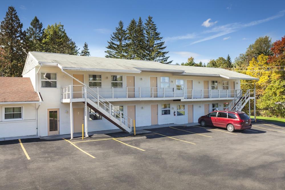The Springwater Inn photo 21
