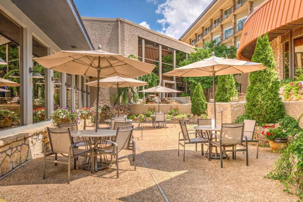 Lodge Of Four Seasons Golf Resort, Marina & Spa photo 13