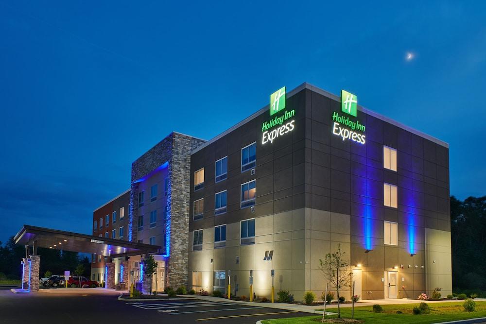 Holiday Inn Express Amherst - Lockport by IHG — hotel in Lockport