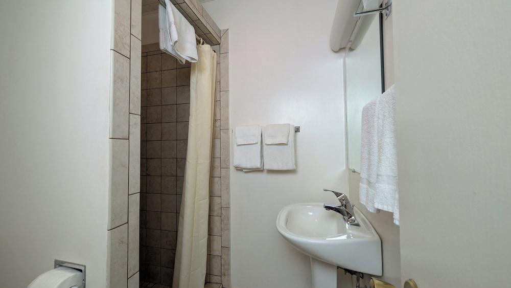 Restwel Motel photo 3