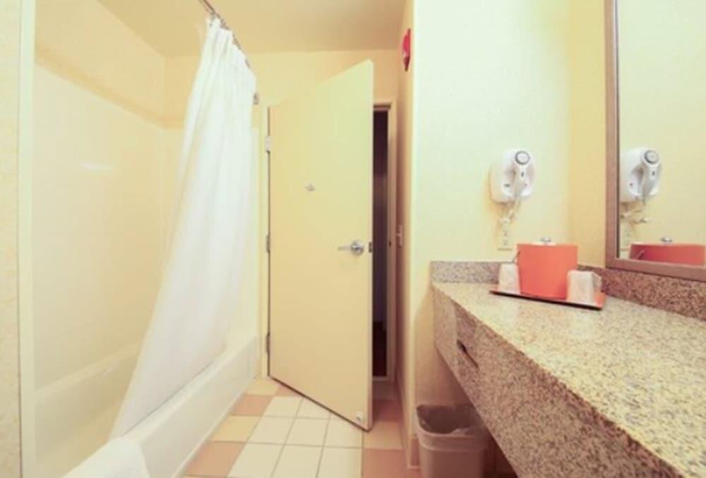Fairfield Inn & Suites by Marriott Warner Robins photo 11
