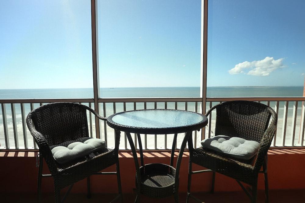 Casa Playa Beach Resort photo 79