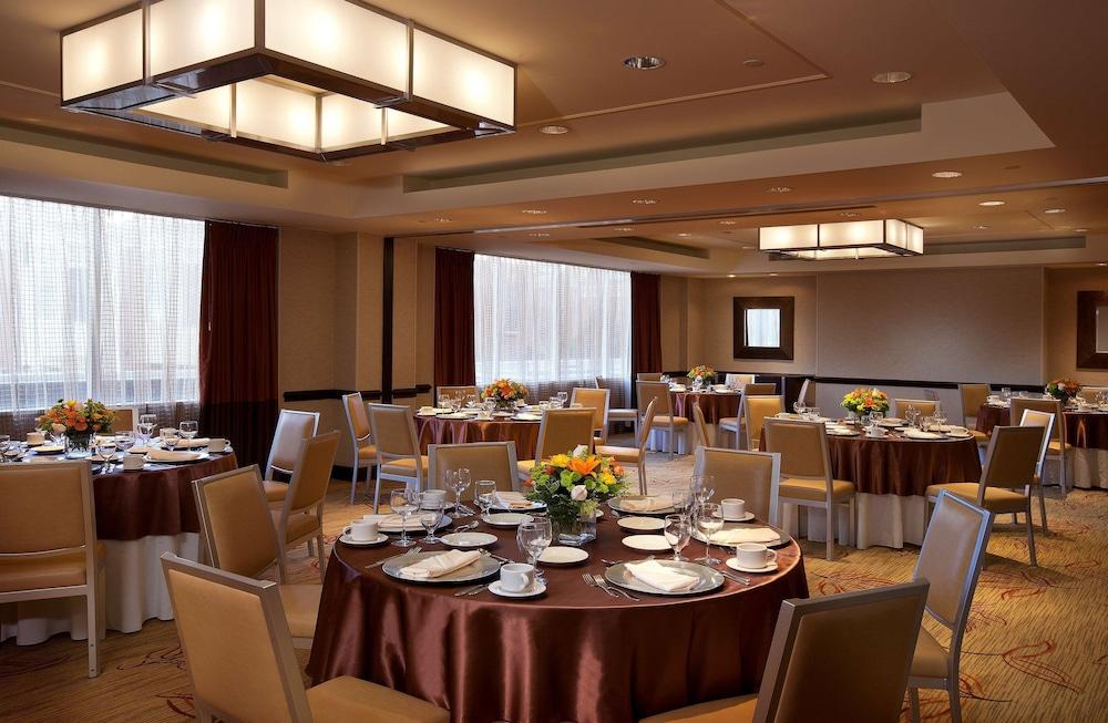 Embassy Suites by Hilton Washington DC Chevy Chase Pavilion photo 20