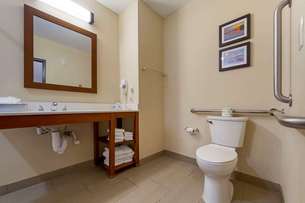 Comfort Suites La Vista - Omaha photo 26