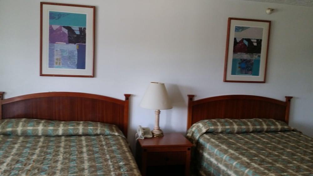 Imperial Motel photo 3