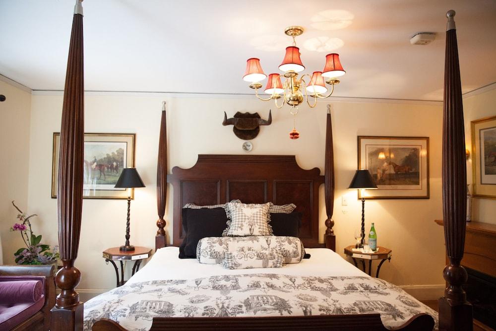 Bee and Thistle Inn photo 3