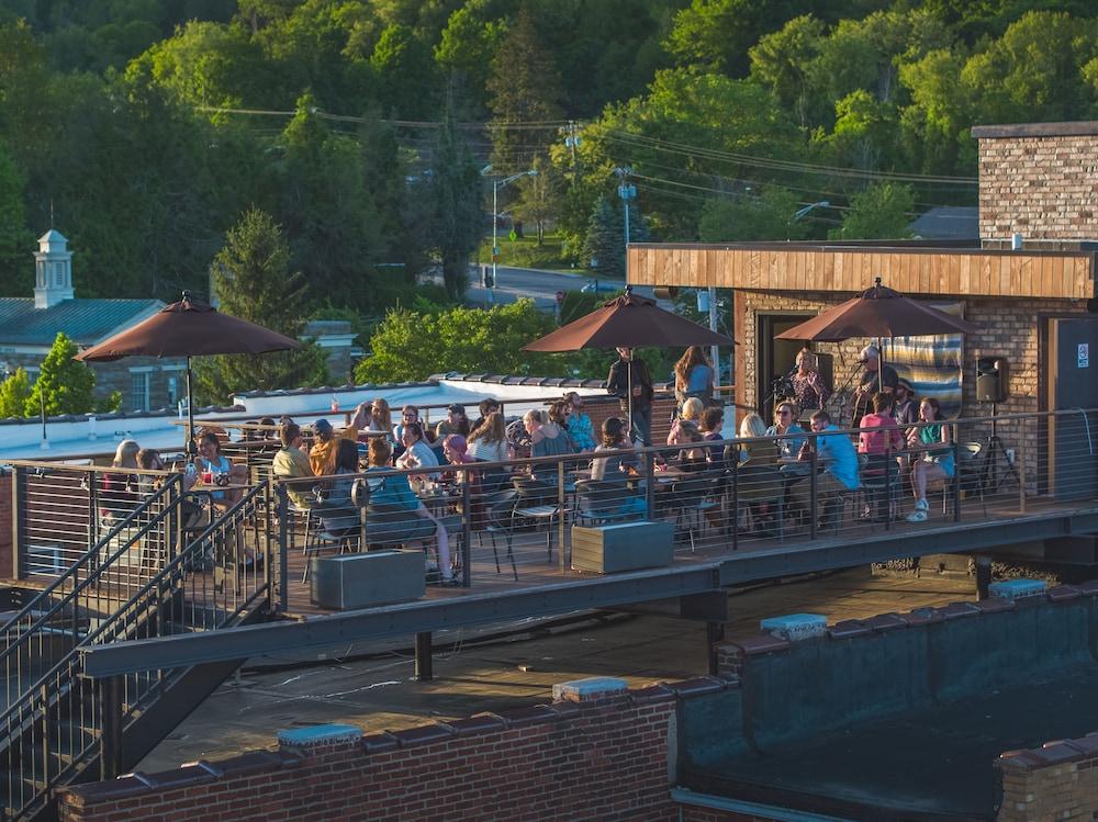 The Horton Hotel and Rooftop Lounge photo 11