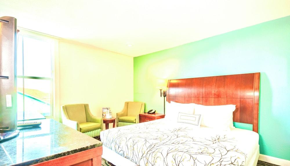 Ocean Sands Beach Boutique Inn - Stay At the Beach photo 23