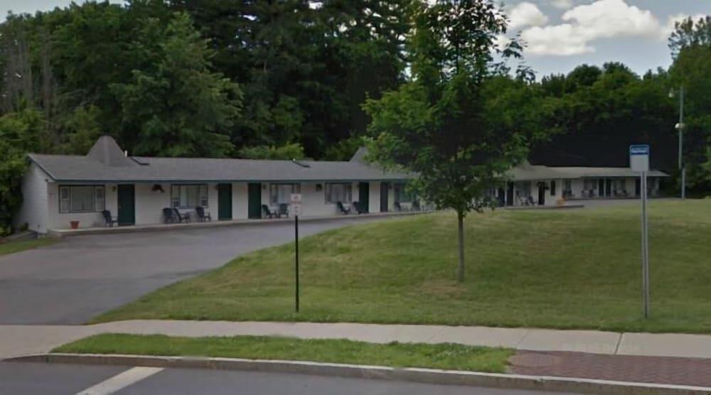 Spring Motor Inn photo 14
