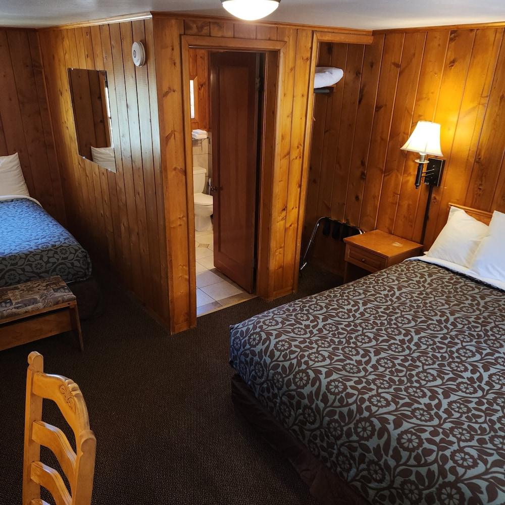 Canyon Motel photo 34