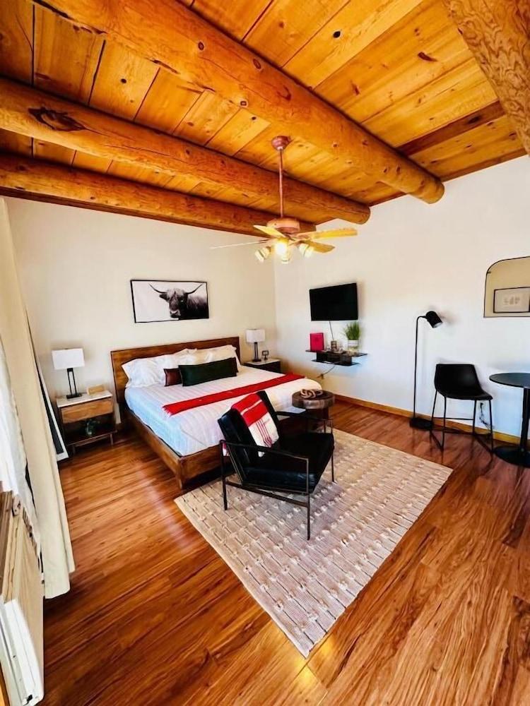 Adobe Rose Inn photo 33