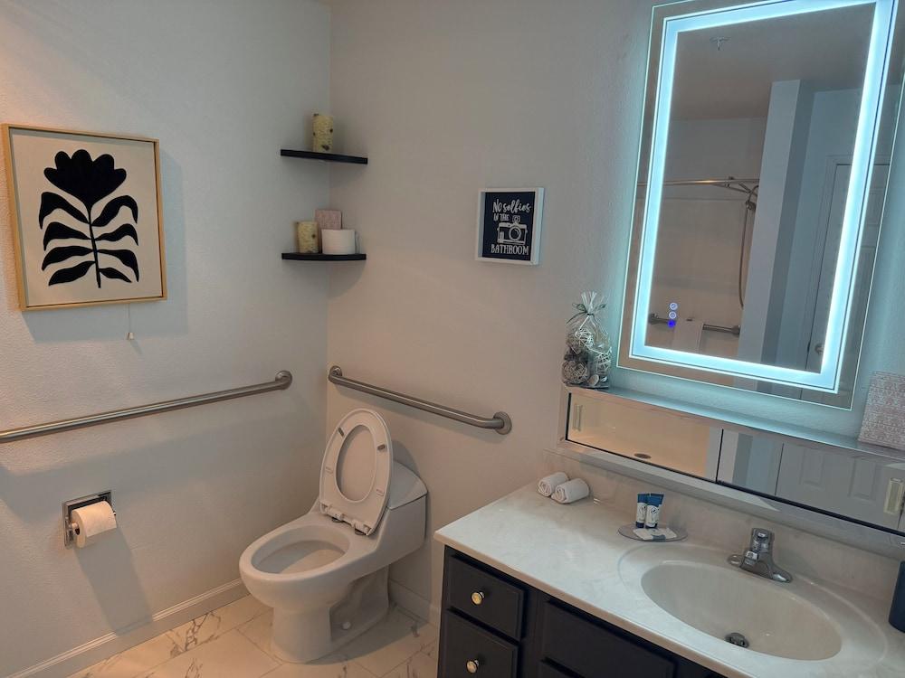 The Enchanted Suites & Residence photo 25