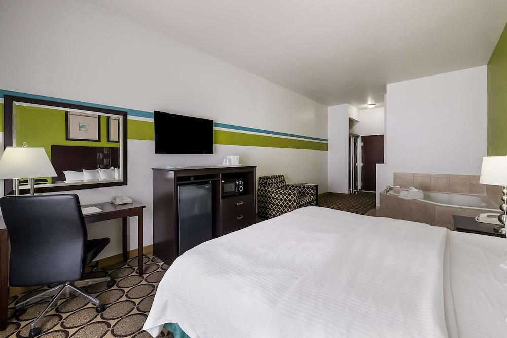 Best Western Douglas Inn & Suites photo 16