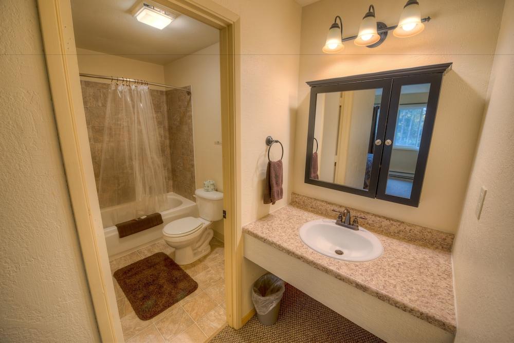 Kenai River Lodge photo 18